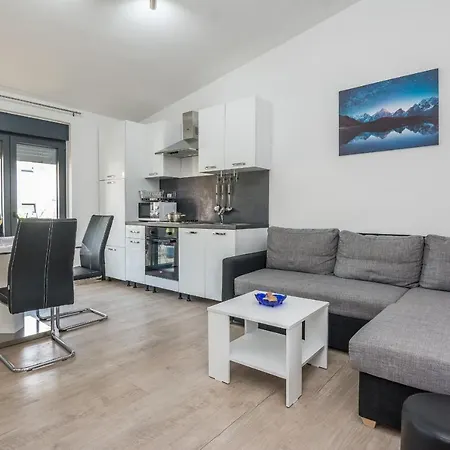 By The Sea - Kozjak, - 19094 Apartment *